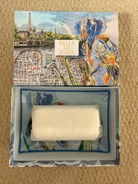 Fragonard Belle de Paris Fragrant Soap Gift Box and Soap Dish
